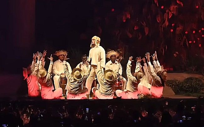 Imágenes del primer concierto de la residencia que Bad Bunny hará en PUerto Rico Imágenes del primer concierto de la residencia que Bad Bunny hará en PUerto Rico